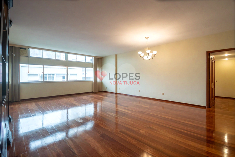 Foto REO1129258