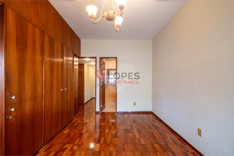 Foto REO1129258