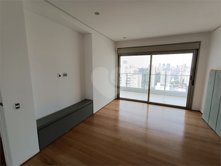 Foto REO1129274