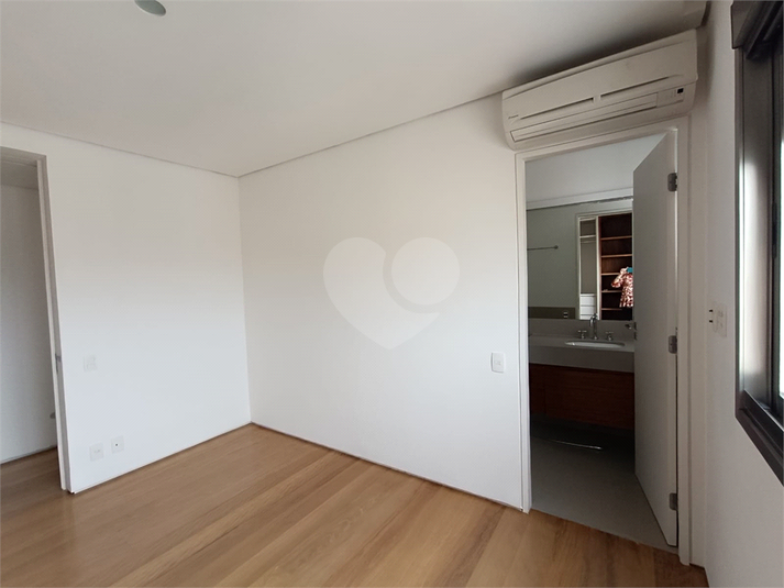 Foto REO1129274