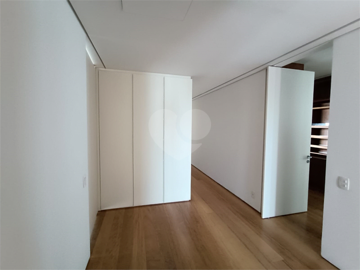 Foto REO1129274