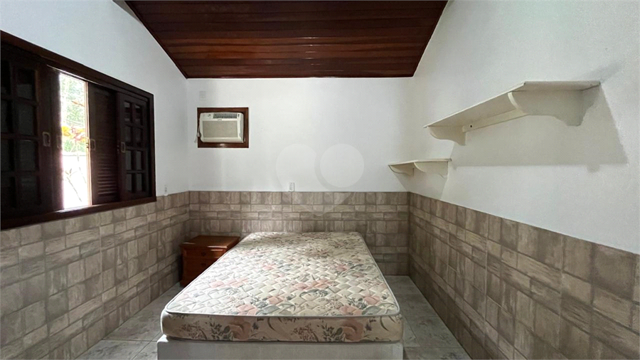 Foto REO1129291