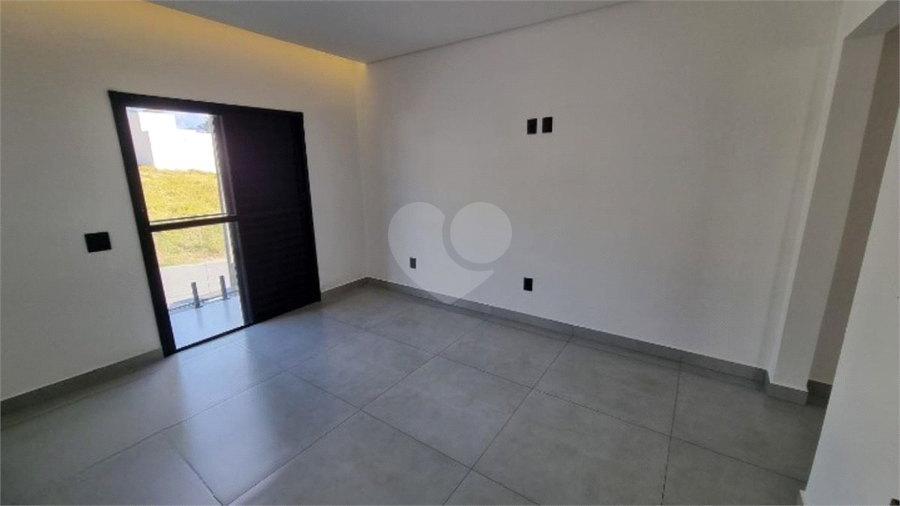 Foto REO1129324