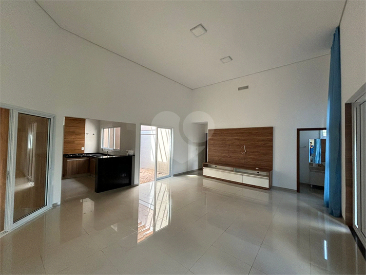 Foto REO1129343