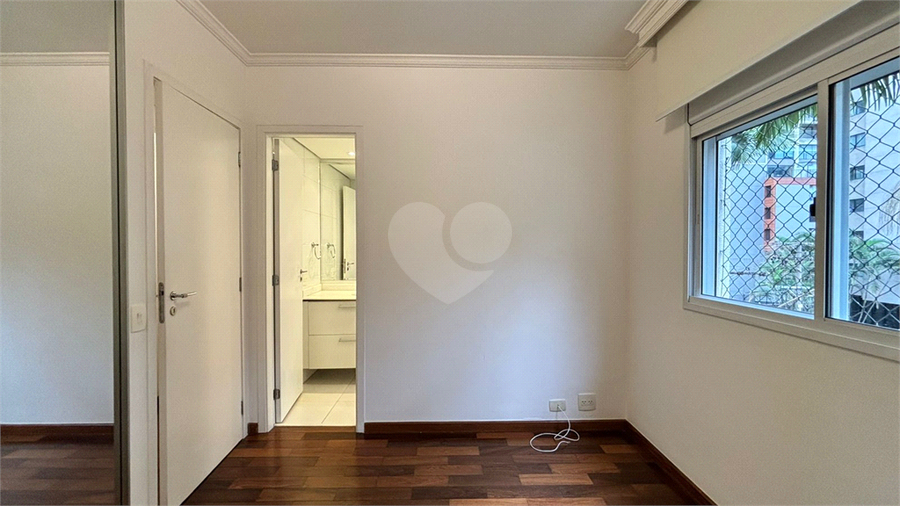 Foto REO1129373