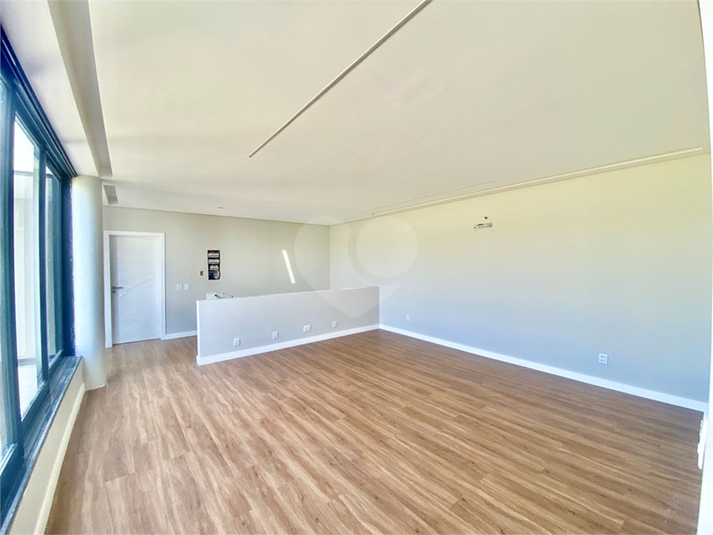 Foto REO1129444