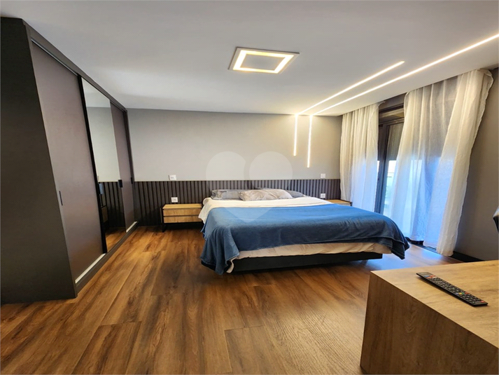 Foto REO1129467