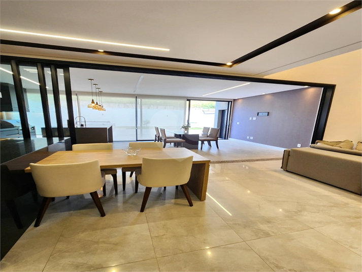 Foto REO1129467