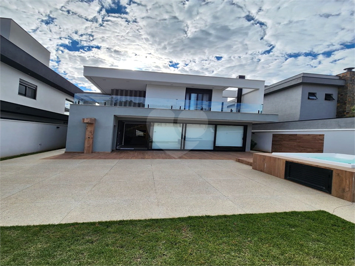 Foto REO1129467