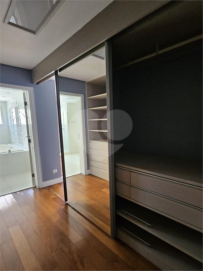 Foto REO1129486