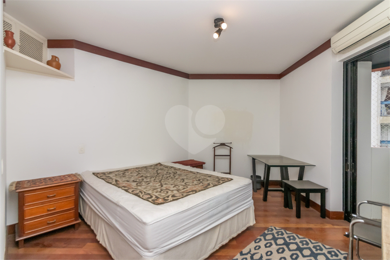 Foto REO1129584