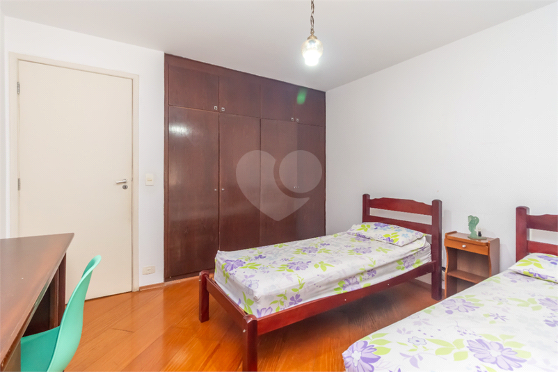 Foto REO1129586