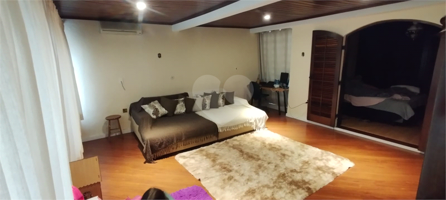 Foto REO1129598