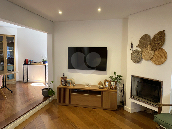 Foto REO1129636
