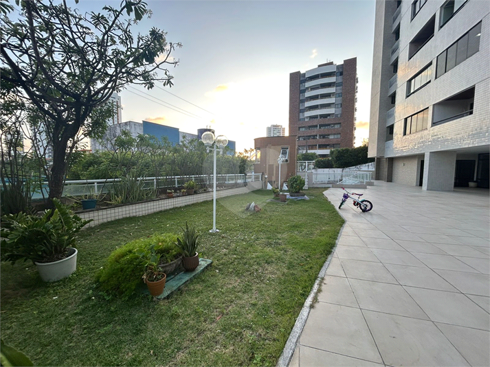 Foto REO1129638