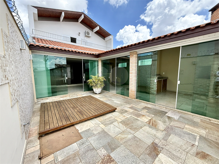 Foto REO1129711