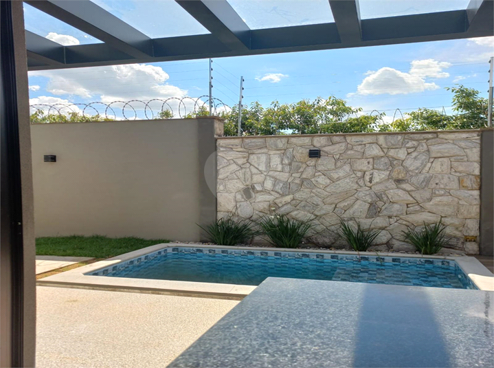 Foto REO1129736