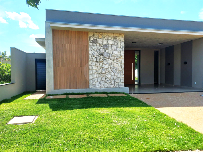 Foto REO1129736