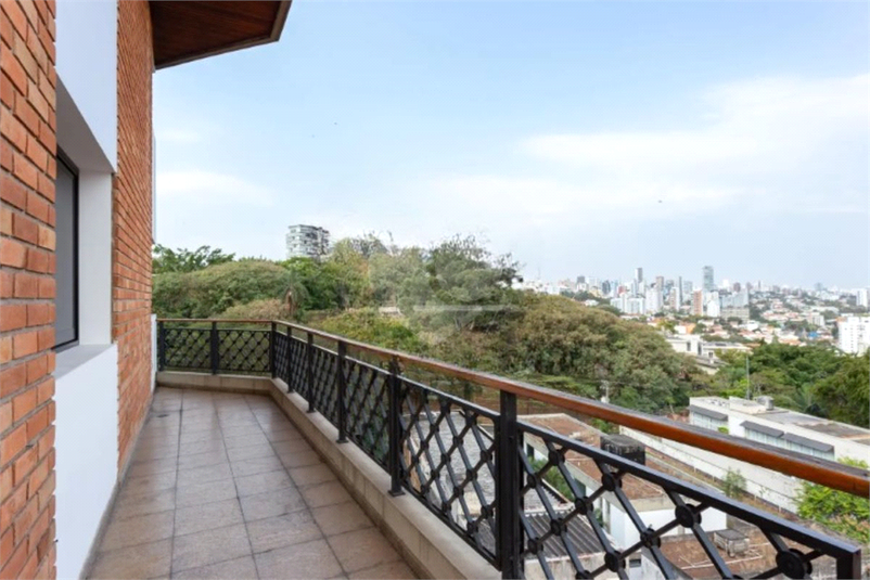 Foto REO1129747