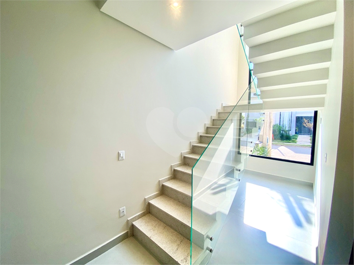 Foto REO1129775