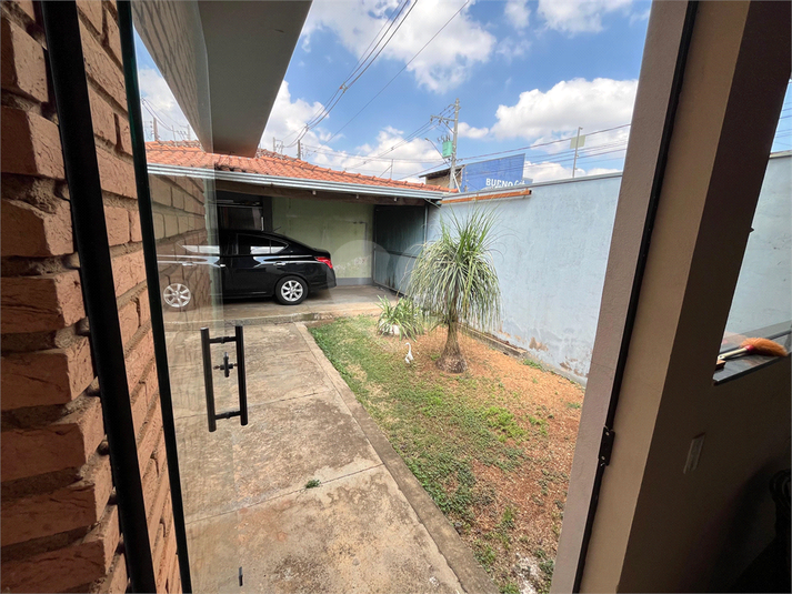 Foto REO1129811