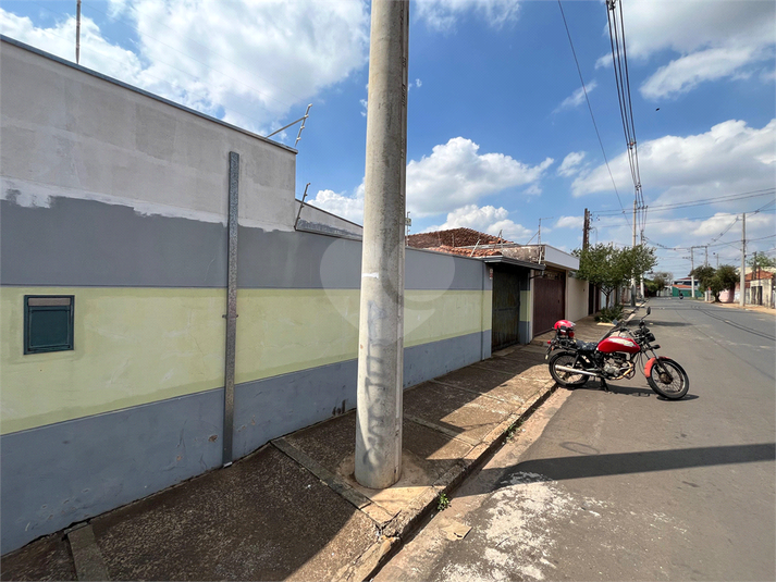 Foto REO1129811