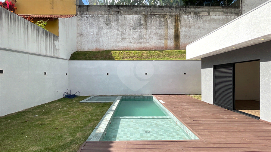 Foto REO1129861
