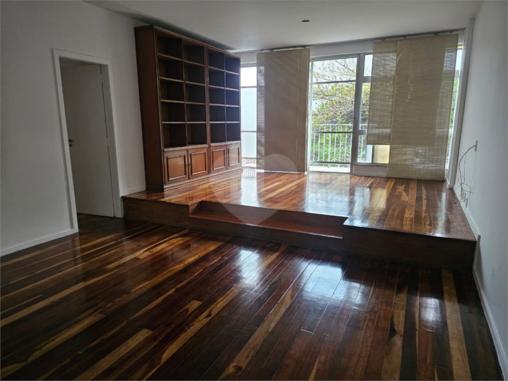 Foto REO1129871