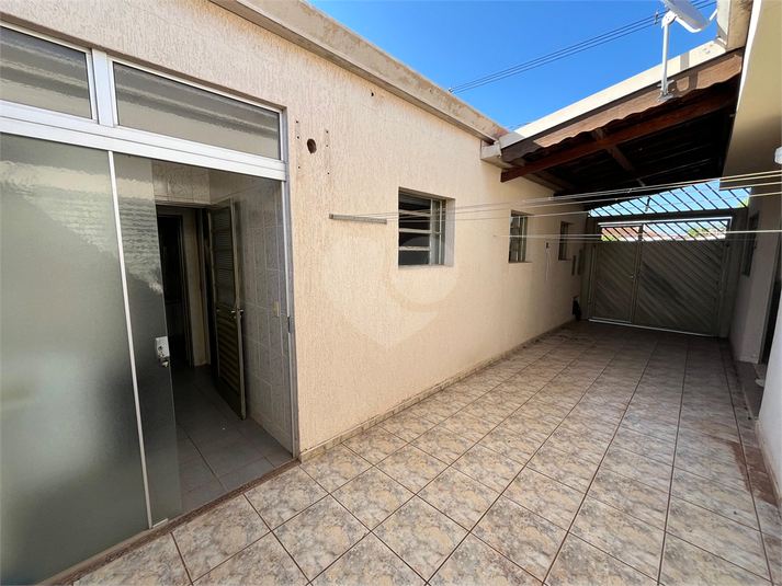 Foto REO1129901