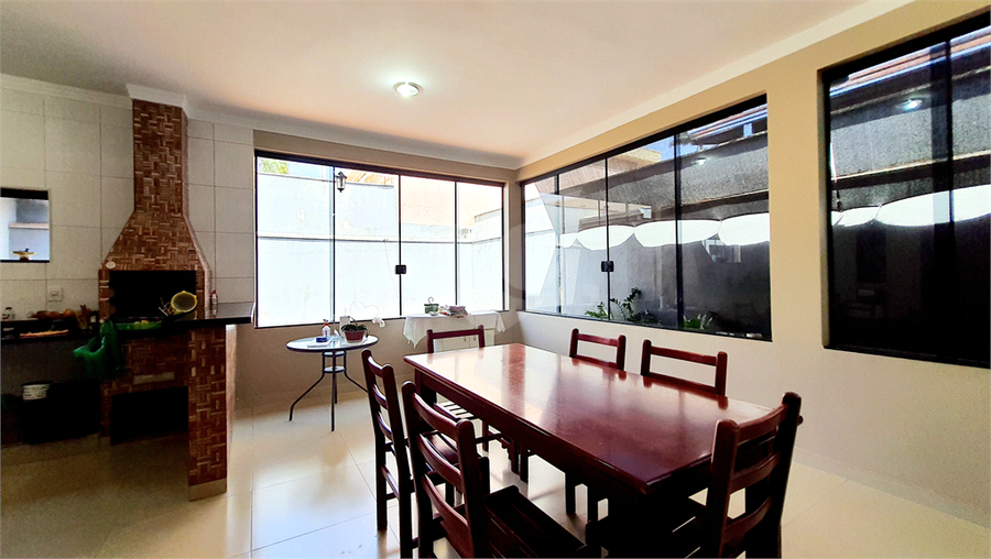 Foto REO1129924