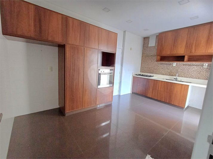 Foto REO1129942