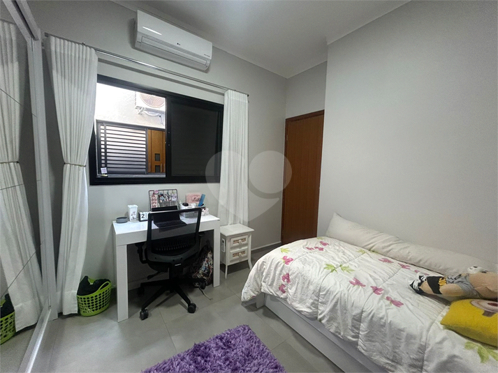 Foto REO1129958