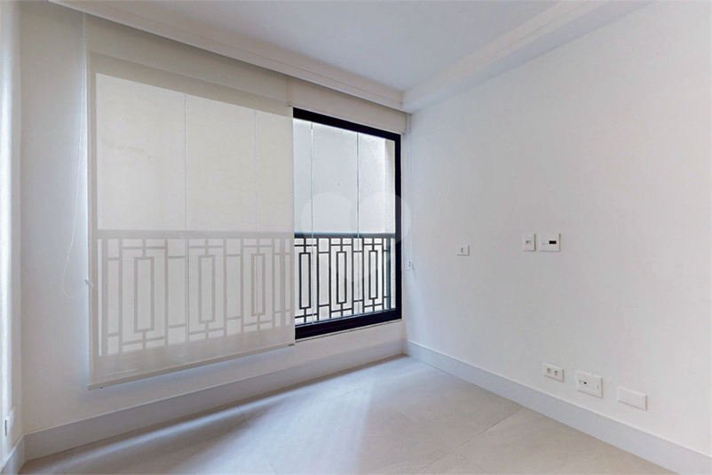 Foto REO1129965