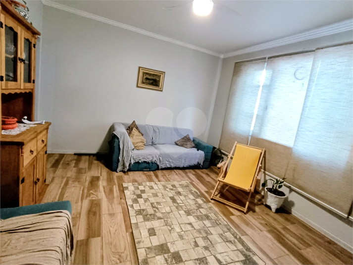 Foto REO1129975