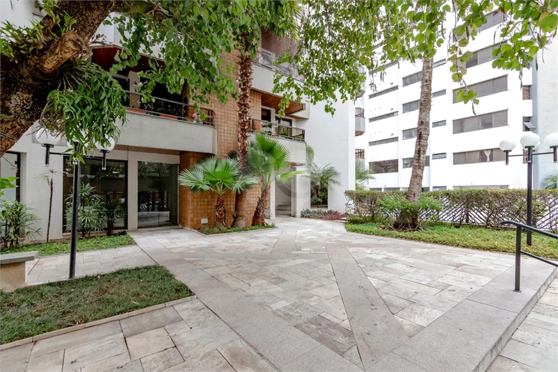 Foto REO1130046