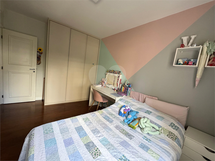 Foto REO1130114