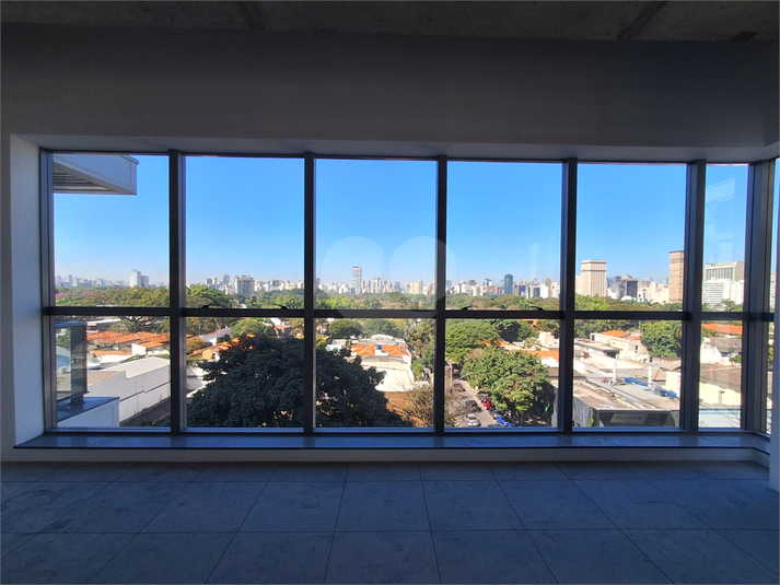 Foto REO1130166