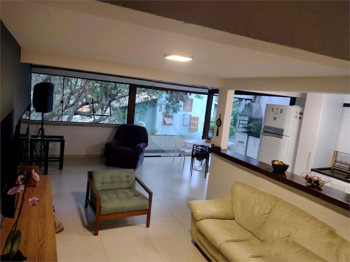 Foto REO1130168