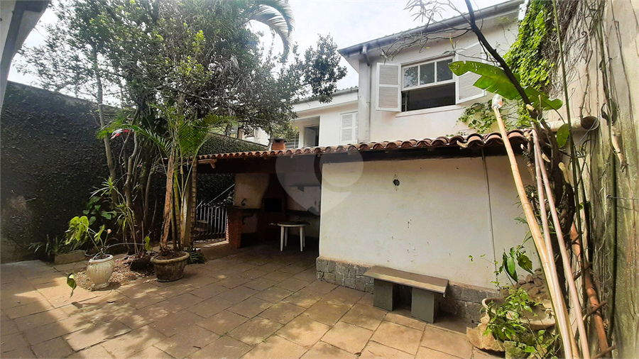 Foto REO1130256