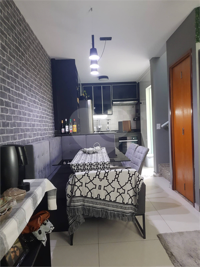 Foto REO1130275