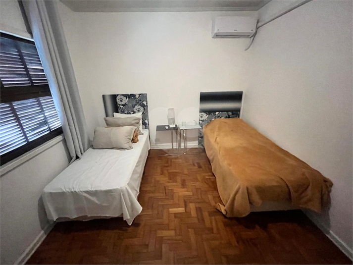 Foto REO1130400