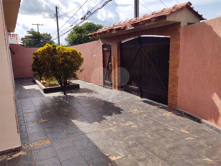 Foto REO1130418