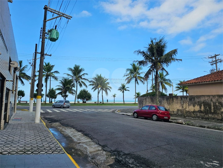 Foto REO1130438