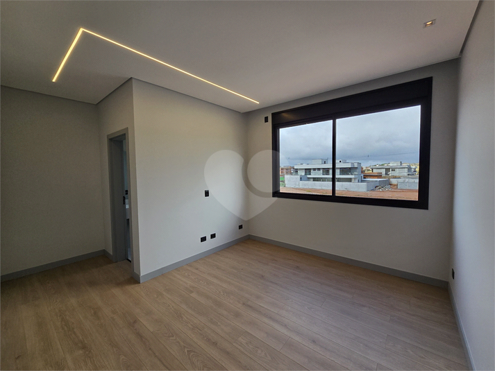 Foto REO1130464