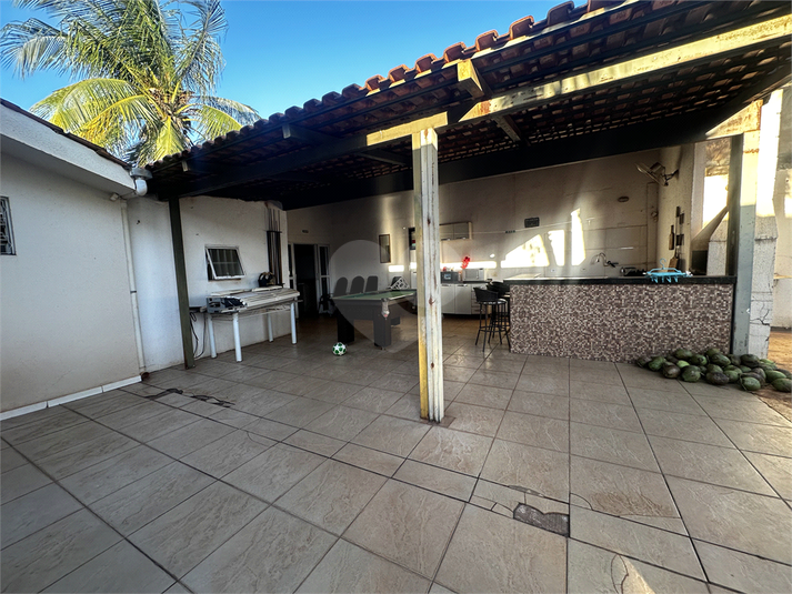 Foto REO1130465