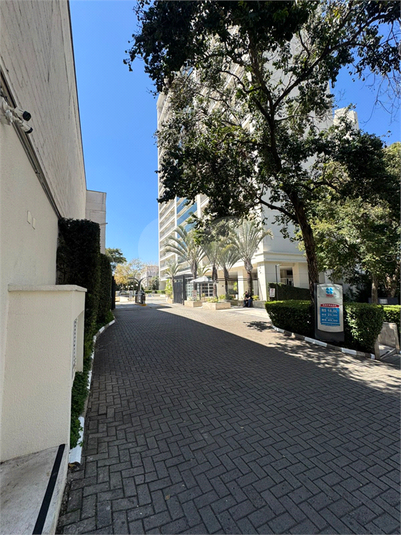 Foto REO1130470