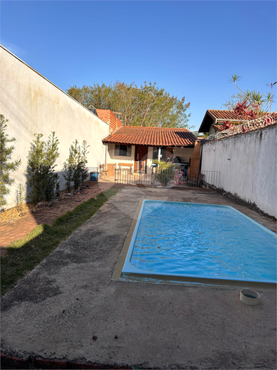 Foto REO1130497