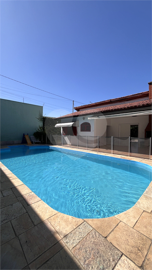 Foto REO1130643