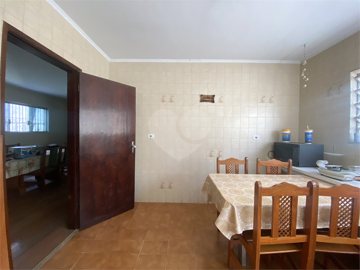 Foto REO1130743
