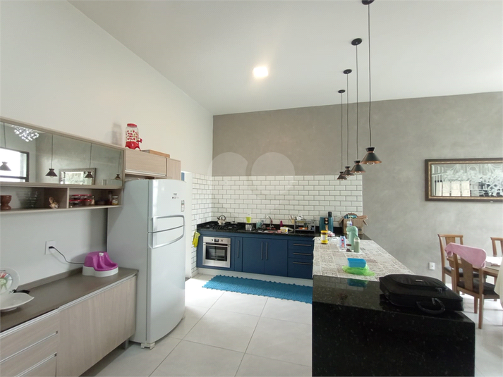 Foto REO1130787
